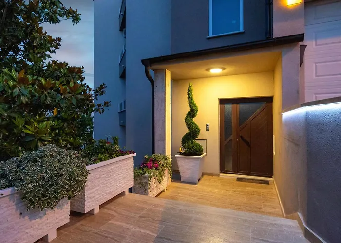 Apartamento Sunny Garden Lux *