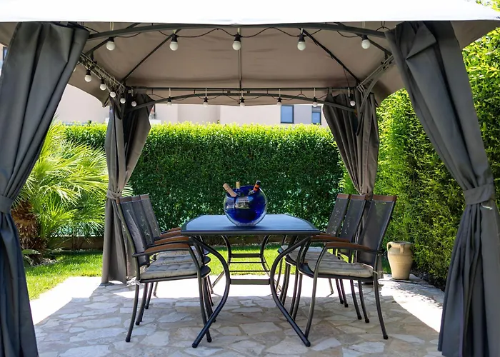 Sunny Garden Lux Split