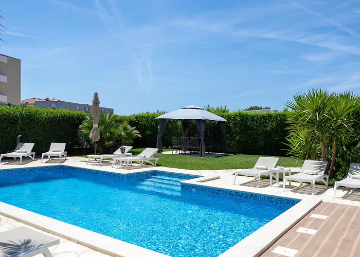 Sunny Garden Lux * Split