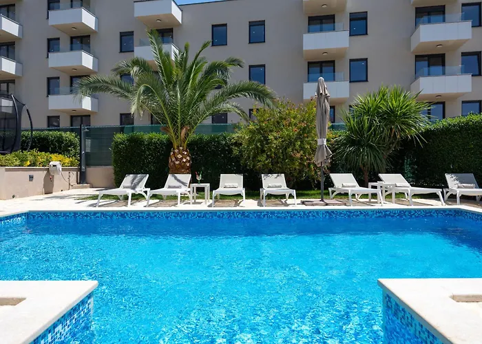 Sunny Garden Lux * Split