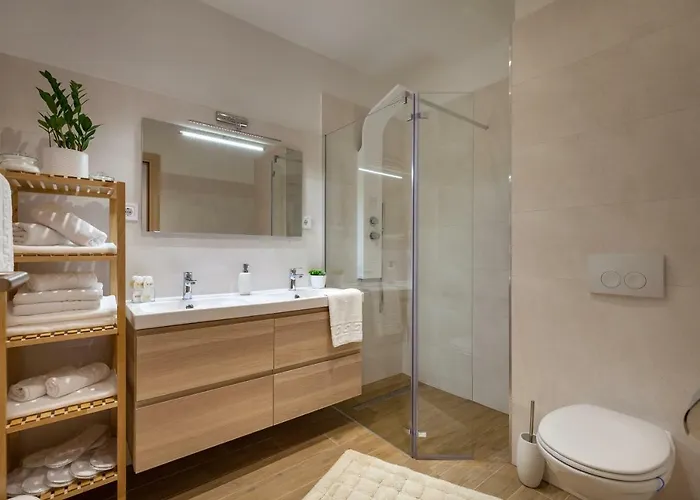 Apartamento Sunny Garden Lux Split