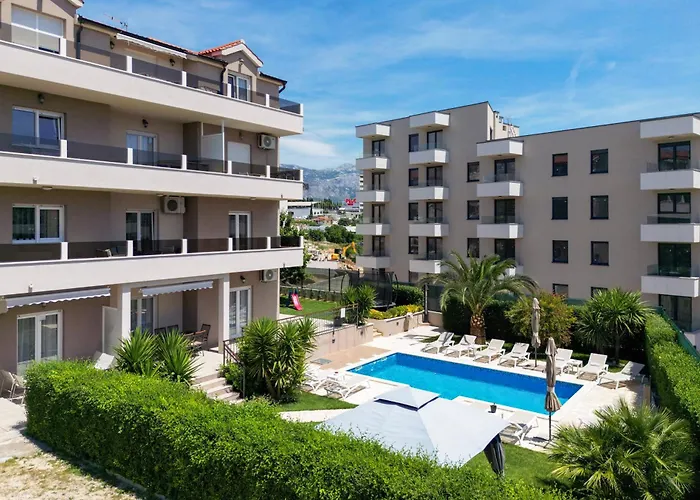 Sunny Garden Lux Апартаменты