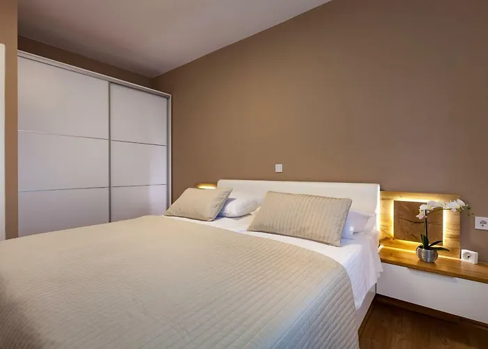 Sunny Garden Lux Апартаменты Сплит