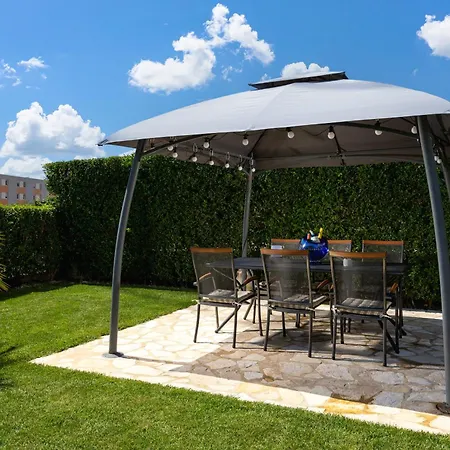 Sunny Garden Lux Apartment Split