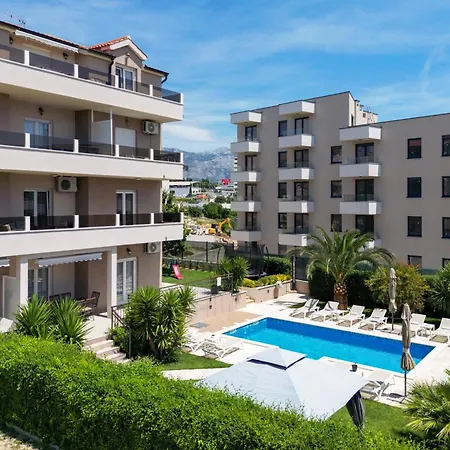 Sunny Garden Lux Apartament