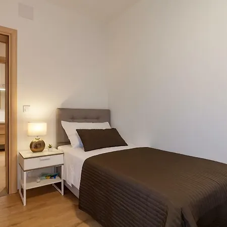 Apartamento Sunny Garden Lux Split