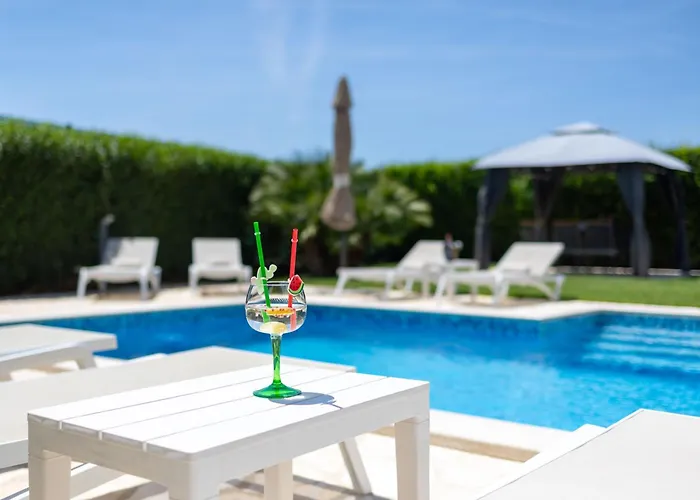 Sunny Garden Lux